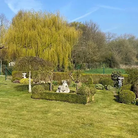 Lucienne Bed and Breakfast