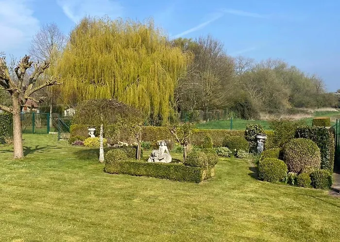 Lucienne Bed & Breakfast